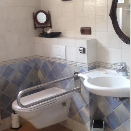 Lormuv Dvur * ميكولوف